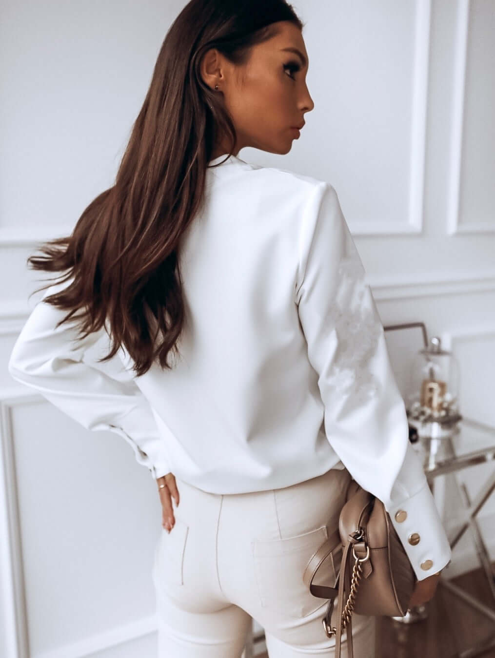 Klassisk og elegant bluse til enhver lejlighed