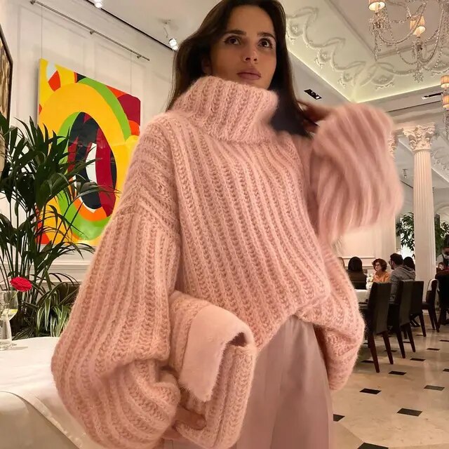 Lis | Lunefuld Vinter Rullekrave Sweater til Kvinder